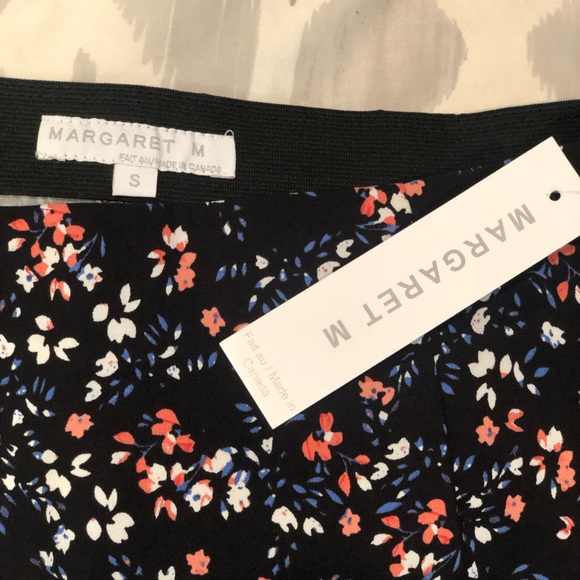 New w tags Margaret M- floral skirt Sz small with wrap slit. - Picture 2 of 6